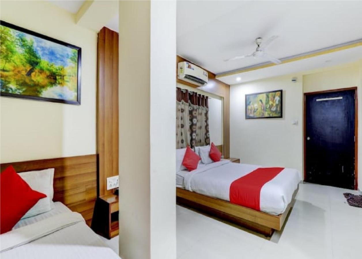 Hotel Krishna Palace Ahmadabad Zewnętrze zdjęcie