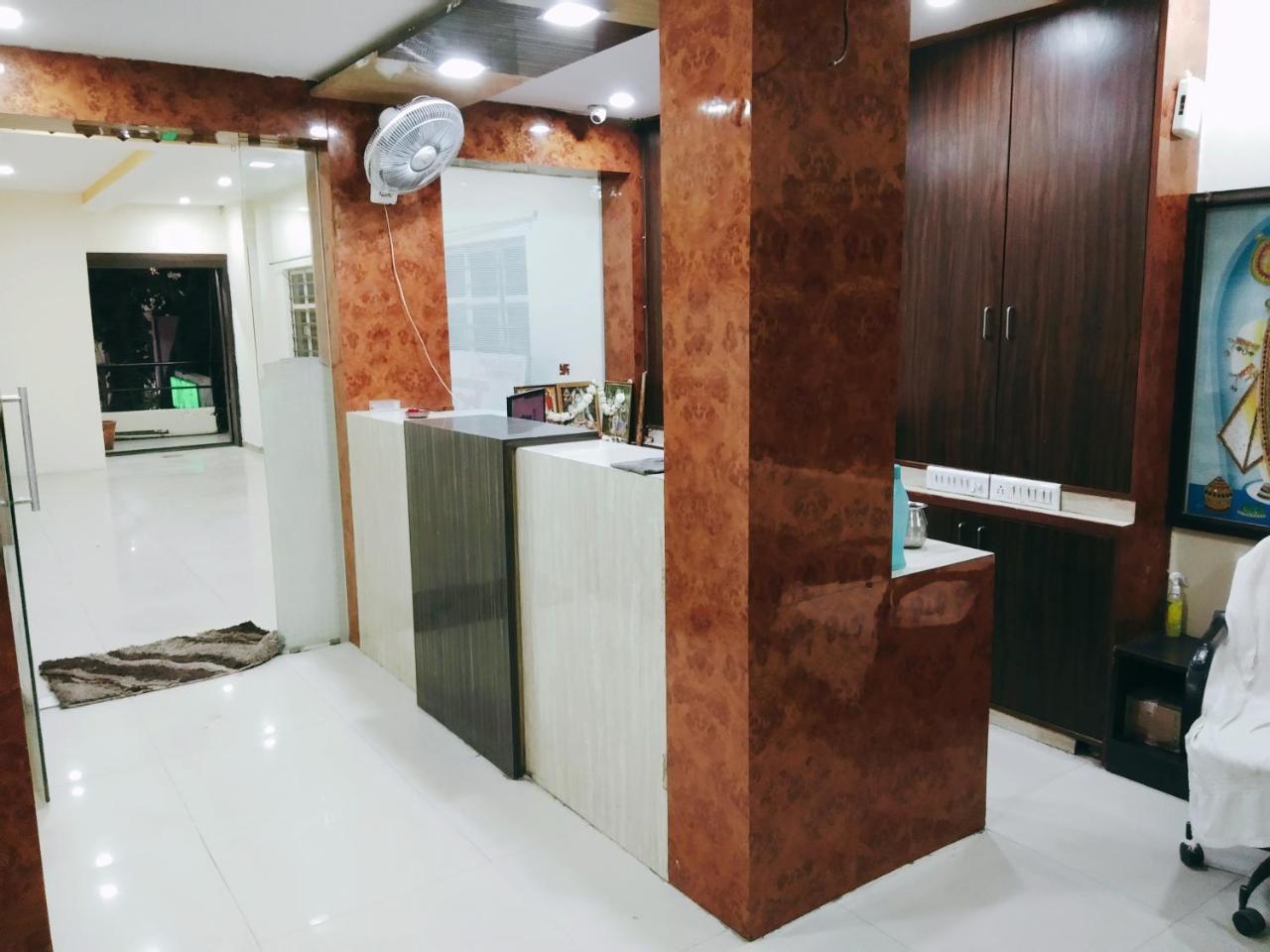Hotel Krishna Palace Ahmadabad Zewnętrze zdjęcie